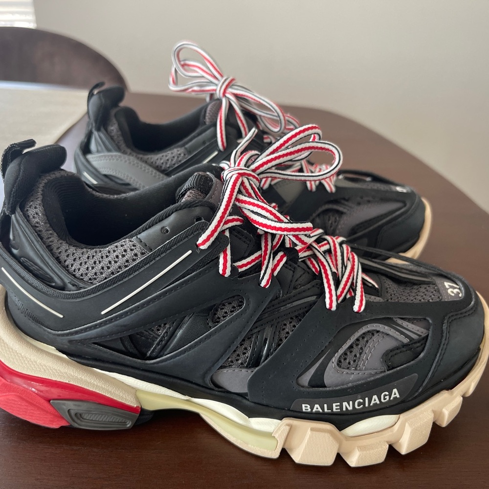 Balenciaga Black and Red Chunky Sneakers - Picture 4 of 5